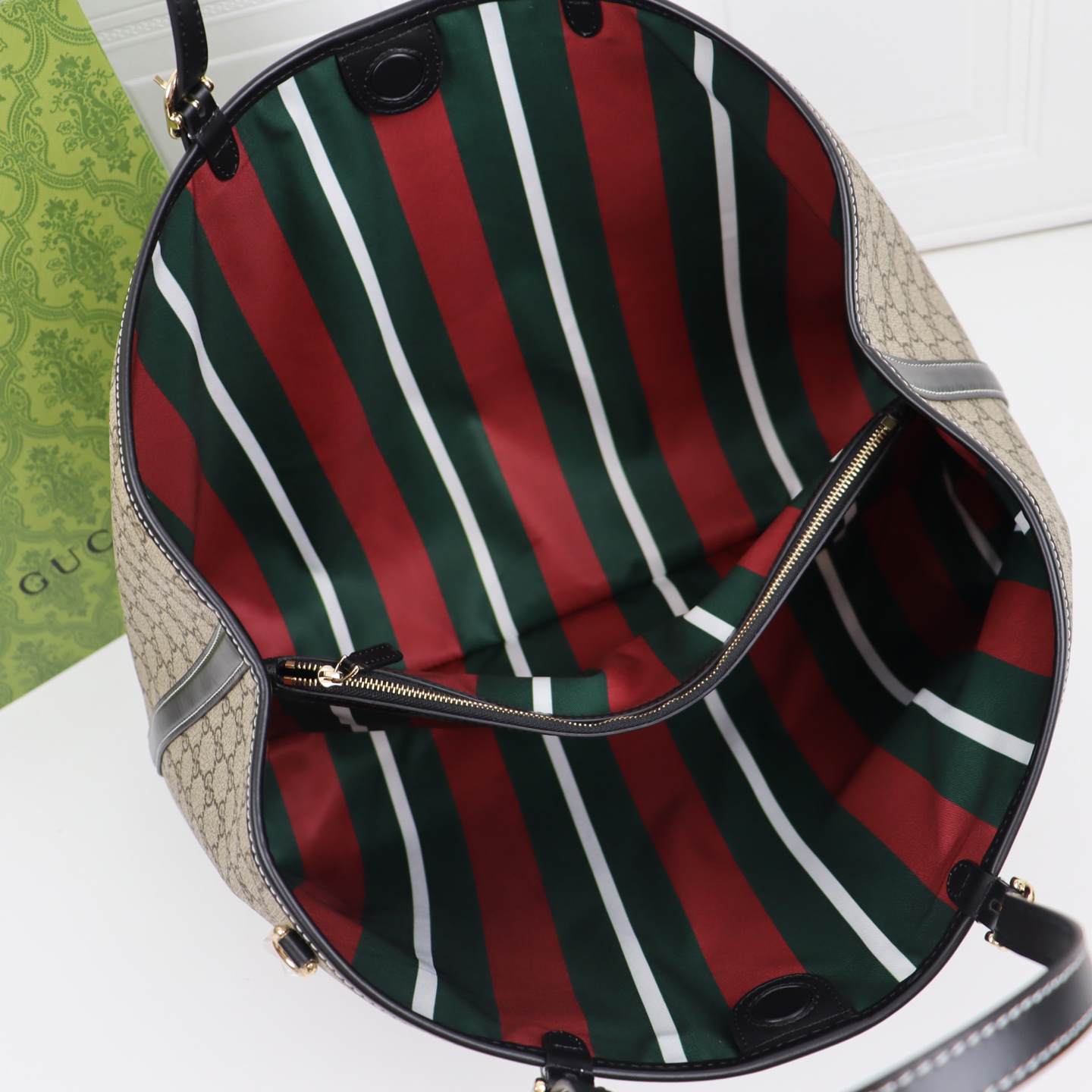 Gucci GG Emblem Maxi Black tote bag