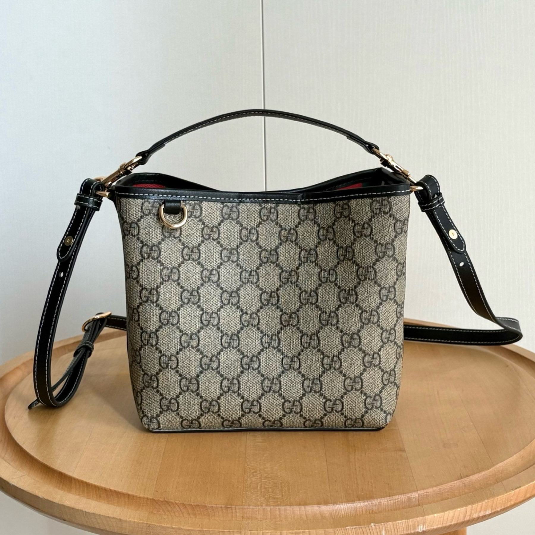 Gucci GG Emblem Bucket Bag - Black