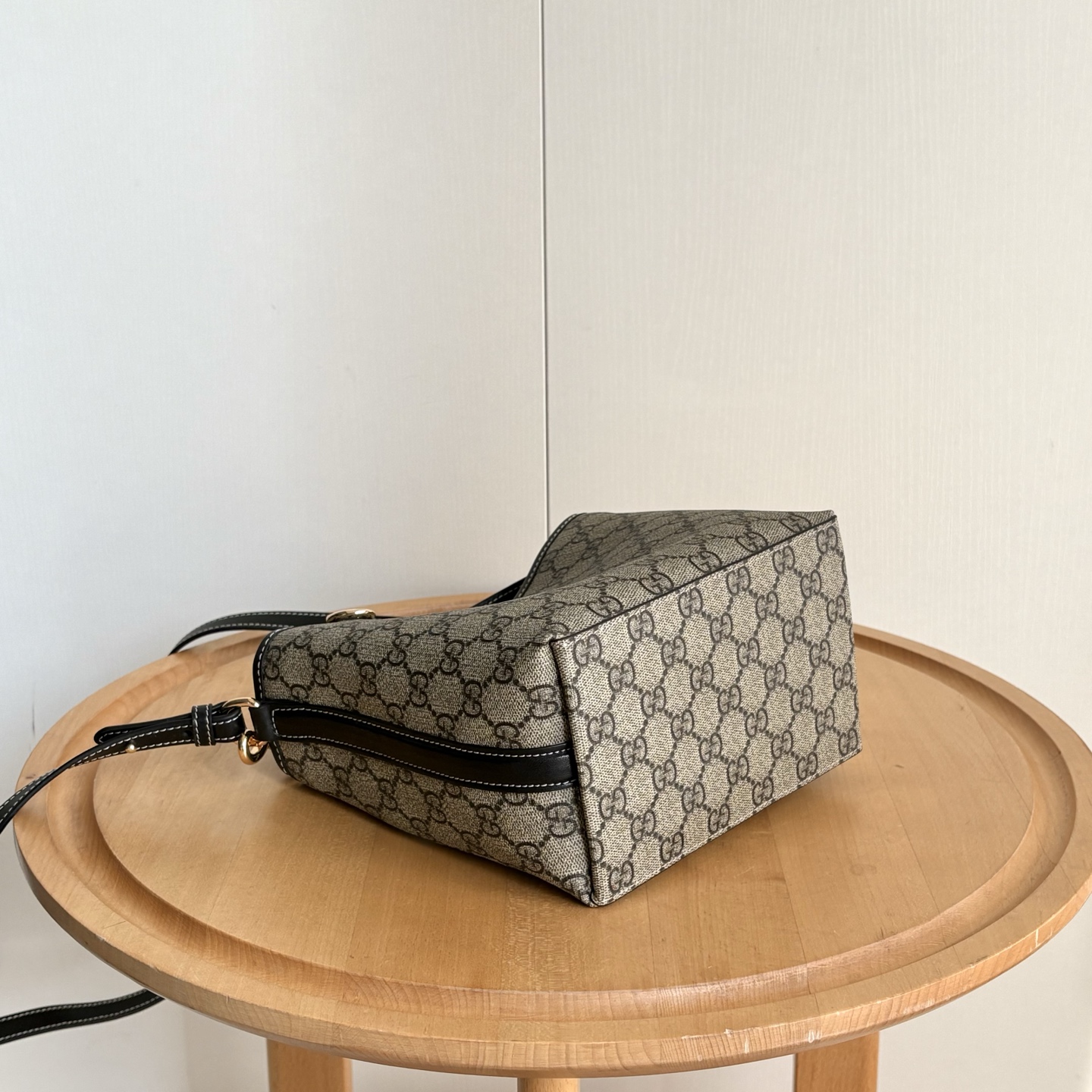 Gucci GG Emblem Bucket Bag - Black