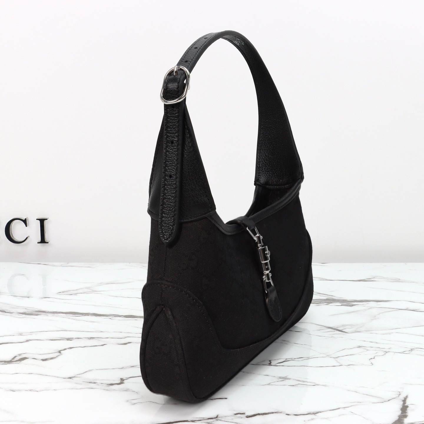 Gucci Jackie Slim small shoulder bag Black GG canvas - Bag