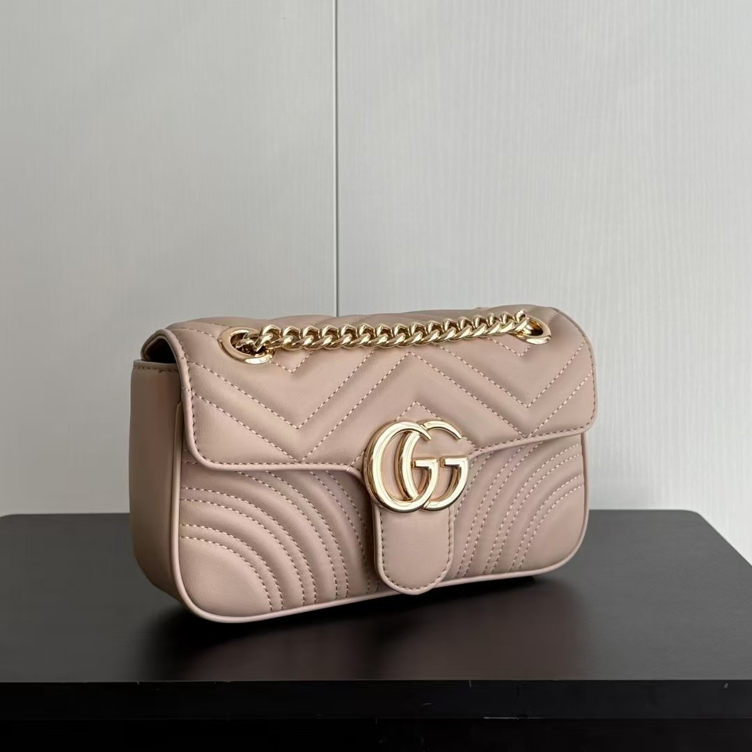 Gucci GG Marmont Shoulder Bag