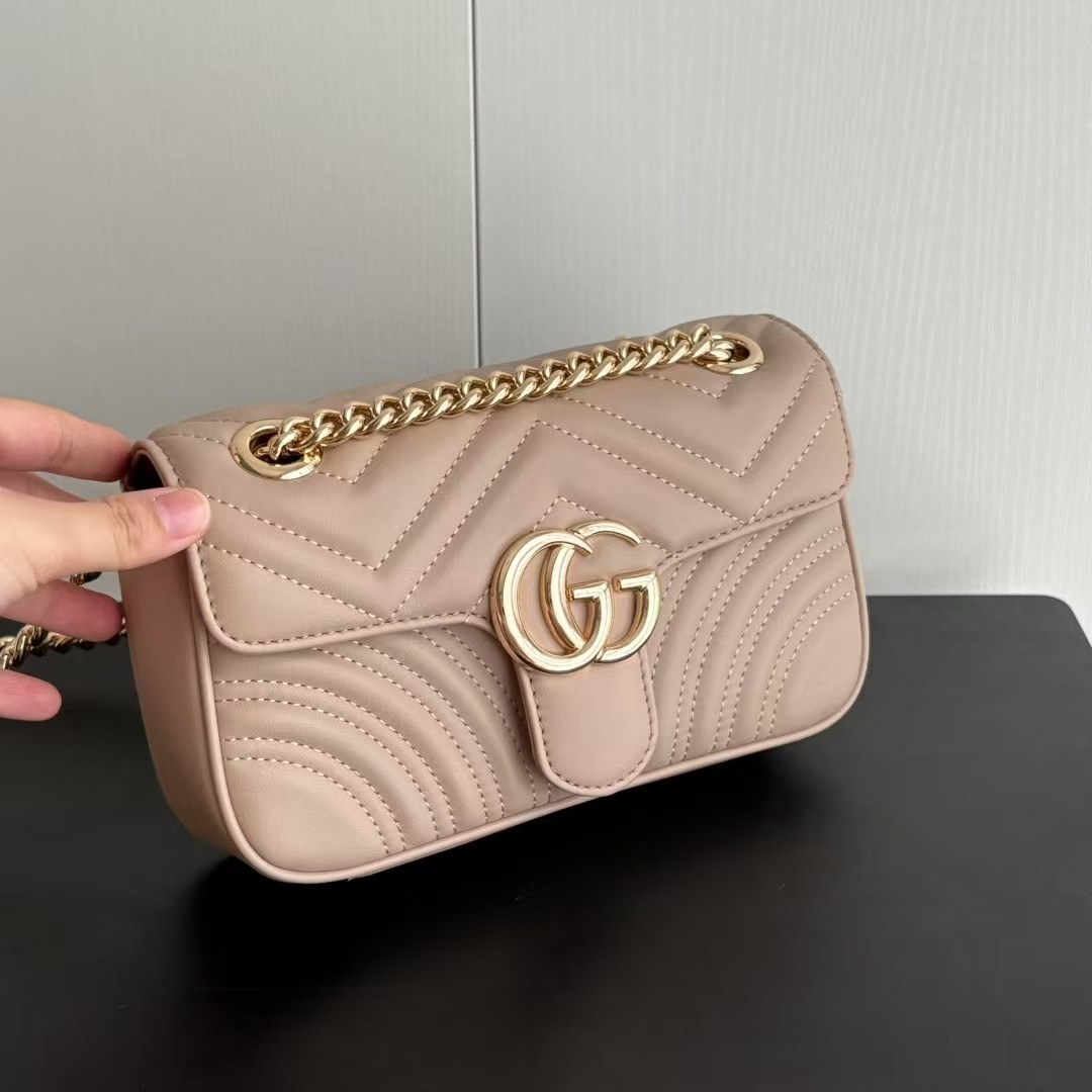Gucci GG Marmont Shoulder Bag