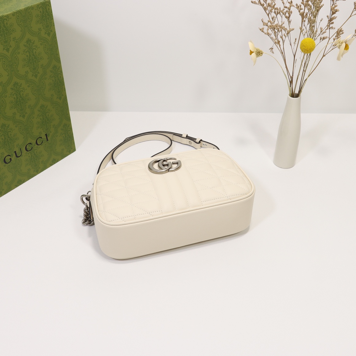 GUCCI GG Marmont Chain Shoulder Bag