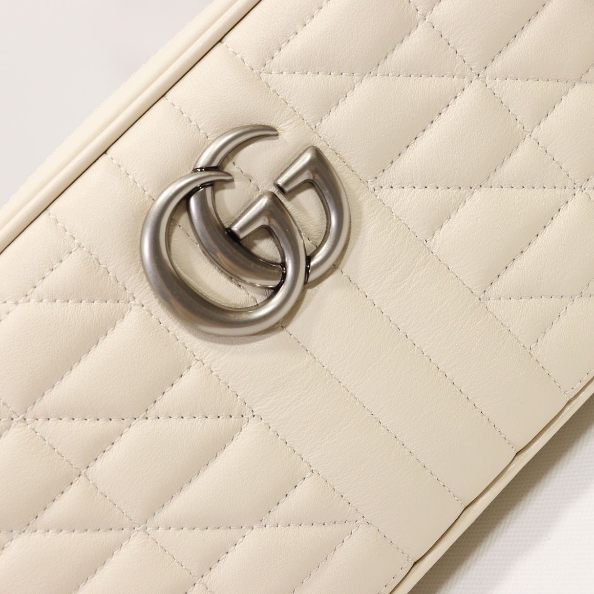 GUCCI GG Marmont Chain Shoulder Bag
