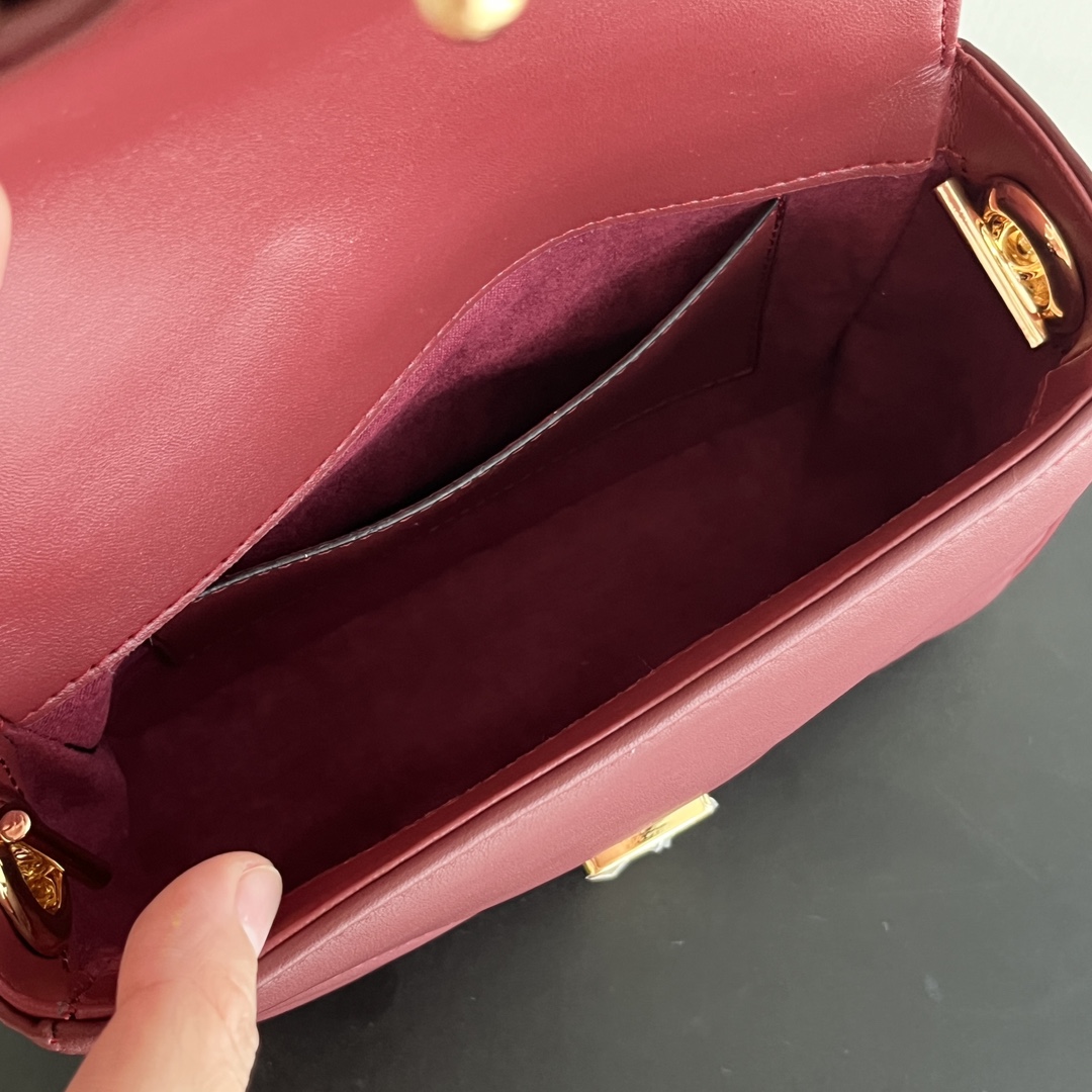 Gucci GG Marmont Mini Top Handle Bag-Red - Bag