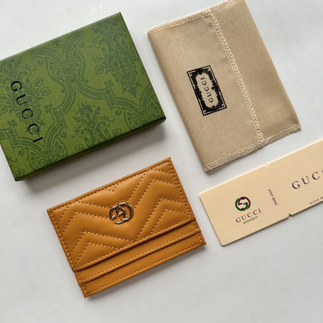Gucci GG Marmont card case yellow leather-wallet