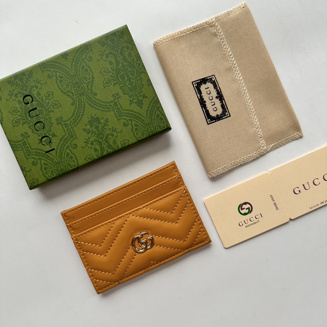 Gucci GG Marmont card case yellow leather-wallet