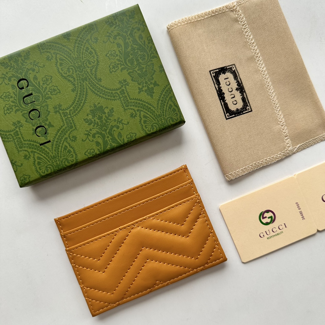 Gucci GG Marmont card case yellow leather-wallet