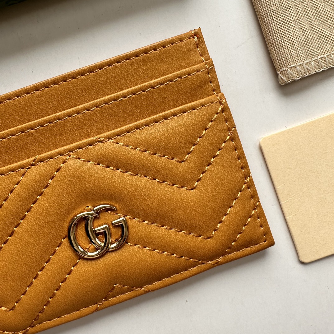 Gucci GG Marmont card case yellow leather-wallet