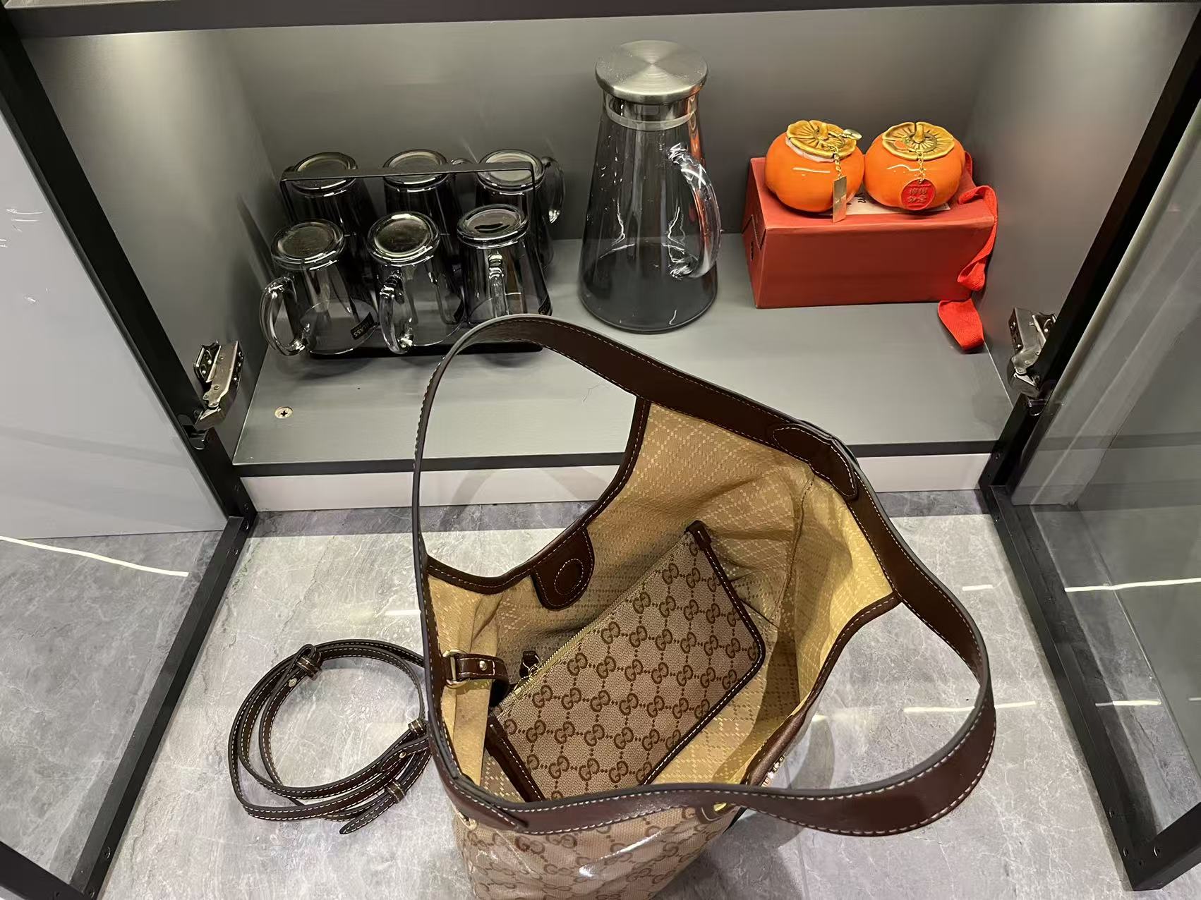 Gucci Giglio Small tote bag varnished GG fabric - Bag