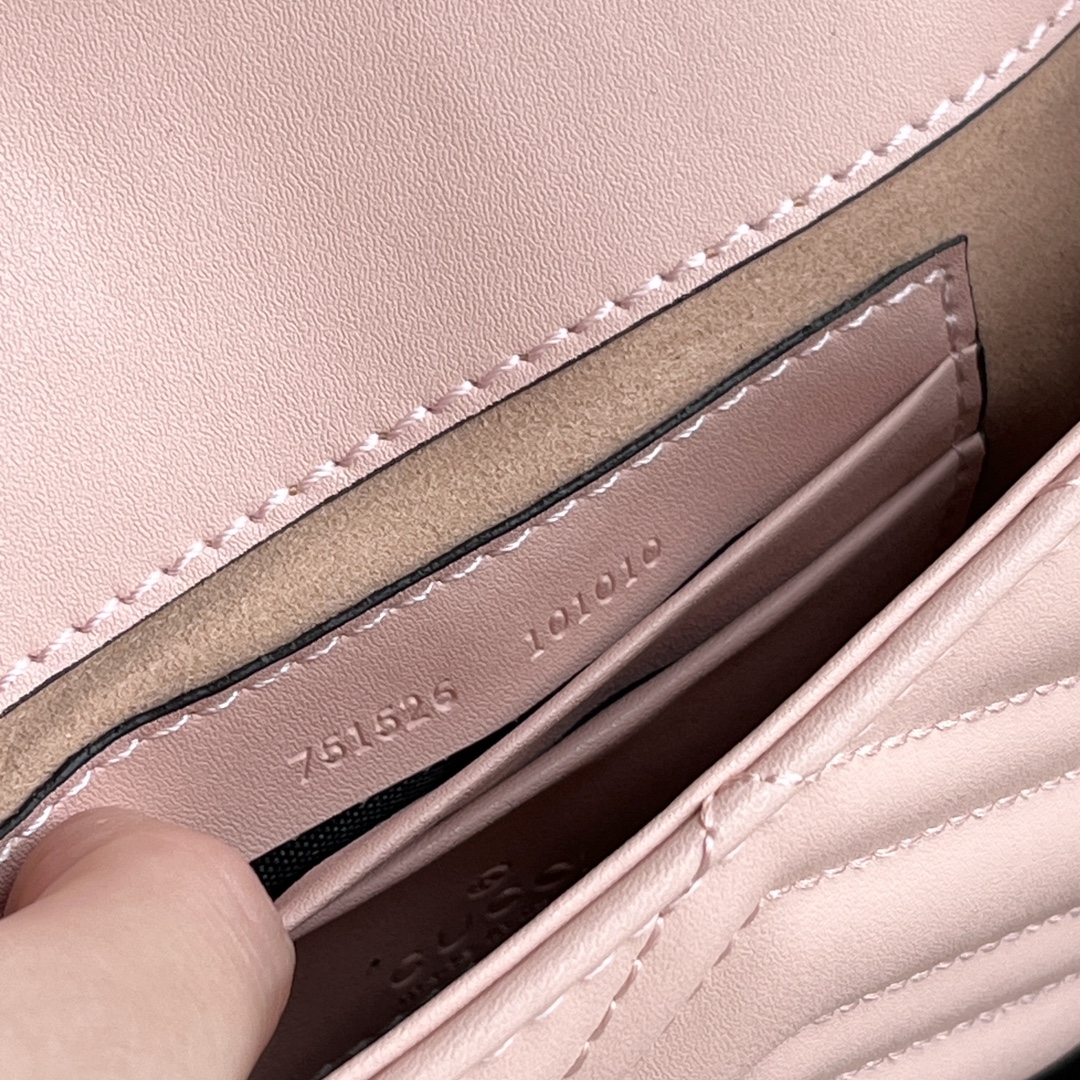 Gucci GG Marmont matelassé leather super mini bag