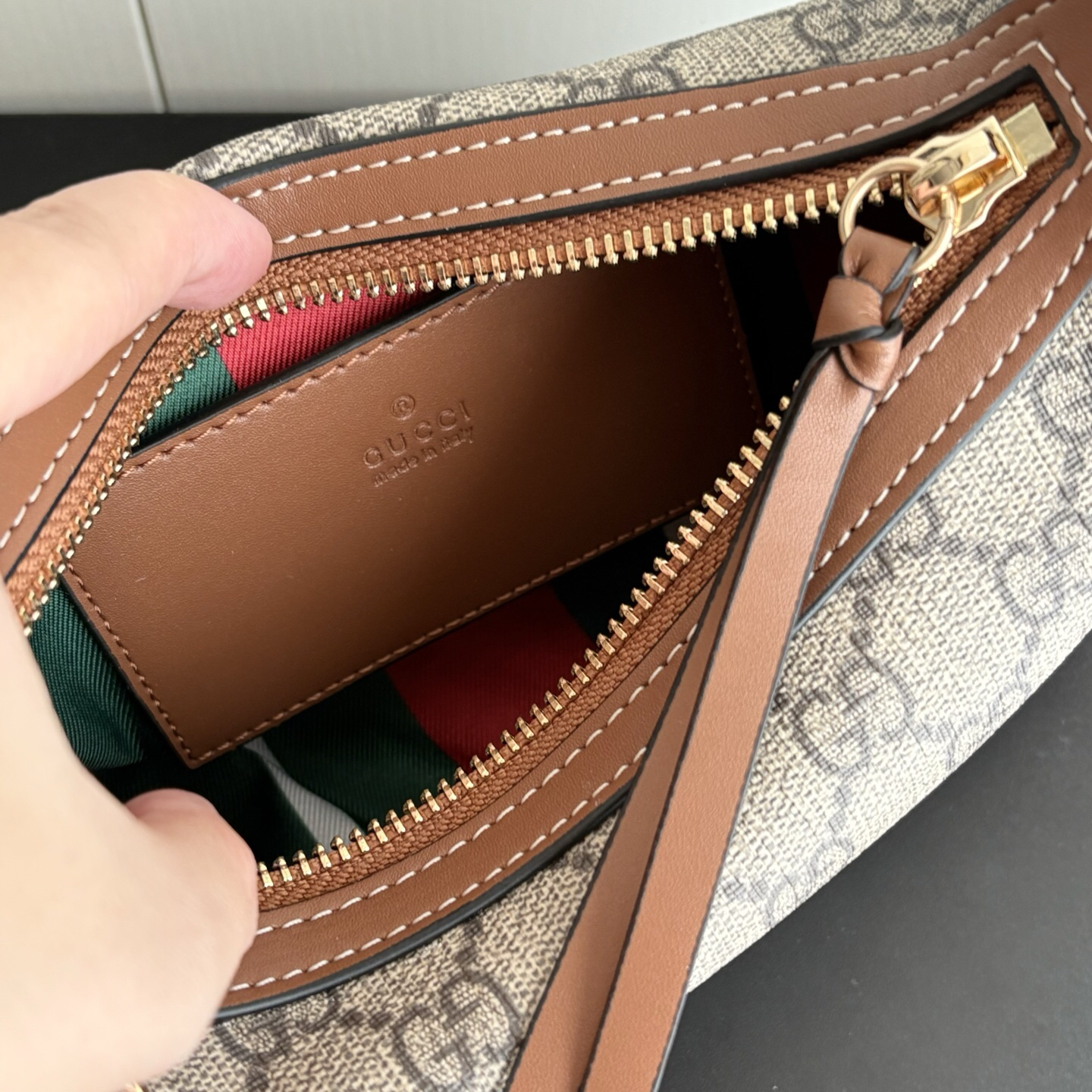 Gucci GG Emblem small shoulder bag- Beige