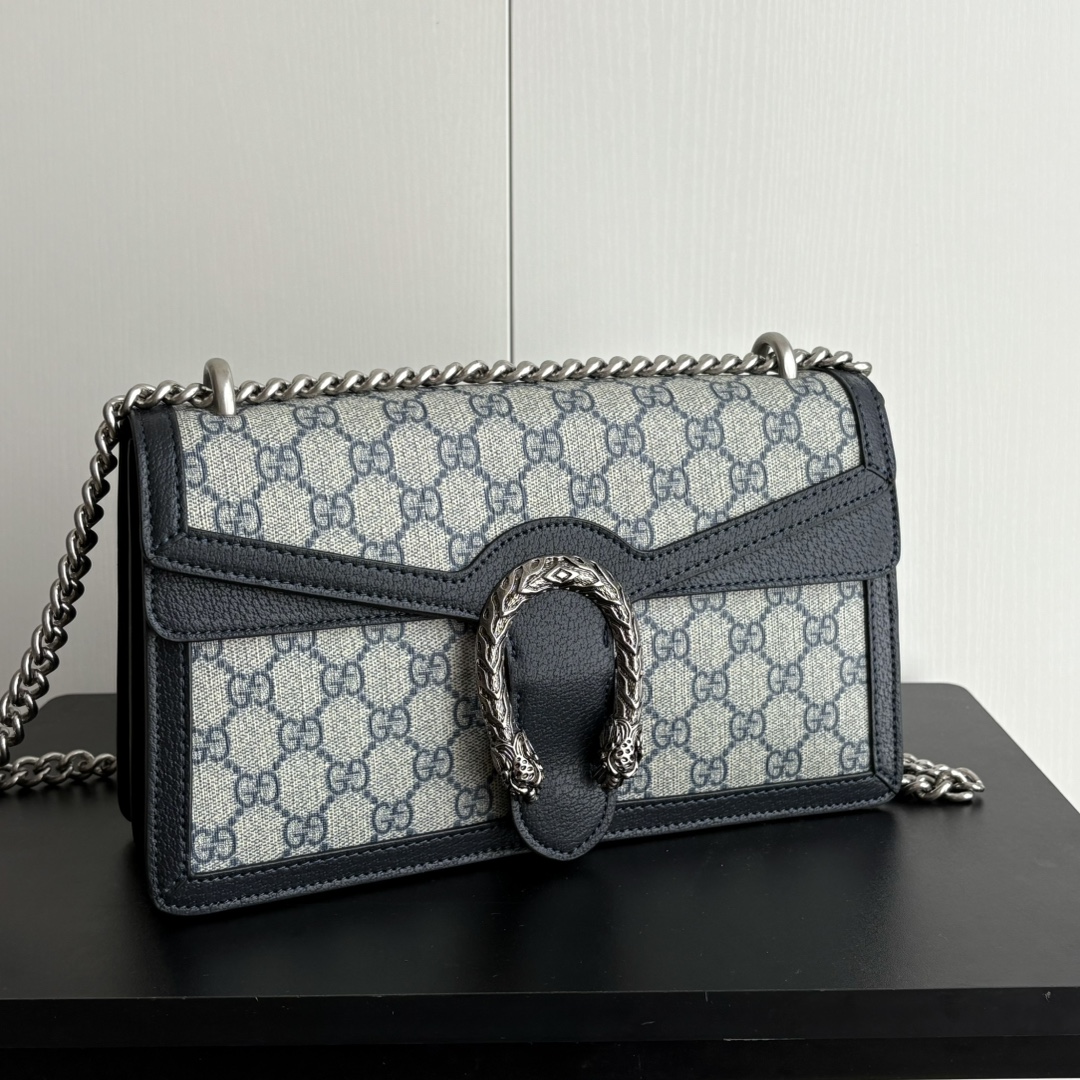 Gucci Dionysus Bag Medium GG Supreme - blue and beige