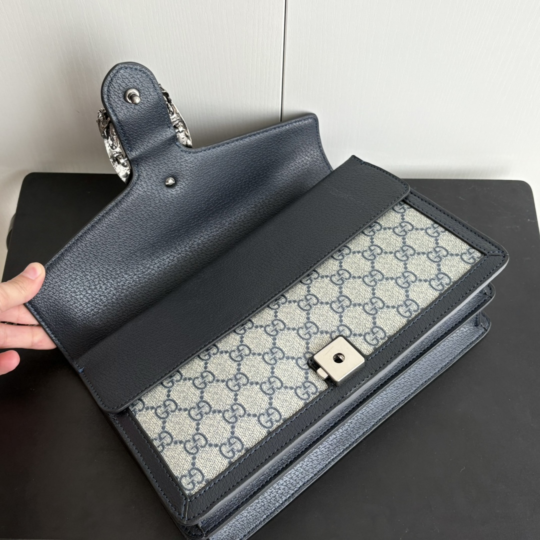 Gucci Dionysus Bag Medium GG Supreme - blue and beige