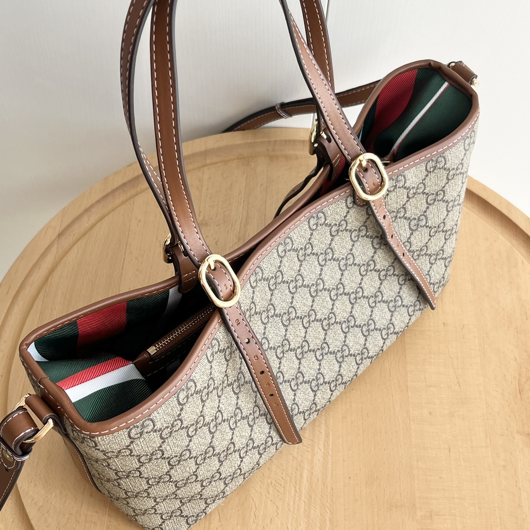 Gucci GG Emblem Medium brown tote bag