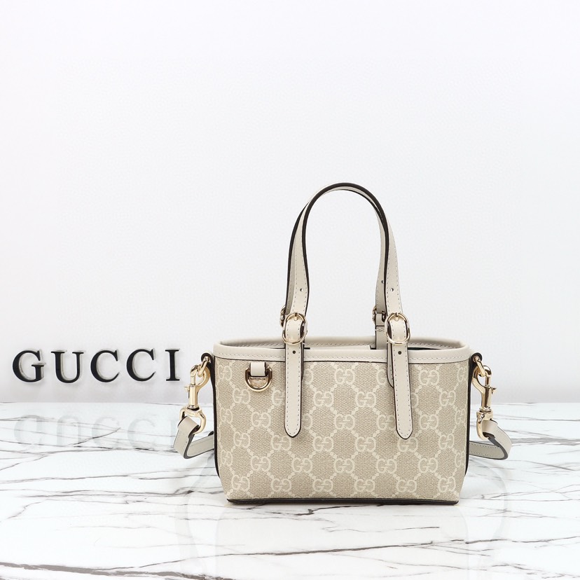 Gucci GG Emblem mini bag- White