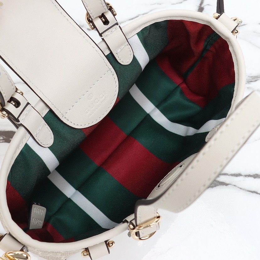 Gucci GG Emblem mini bag- White