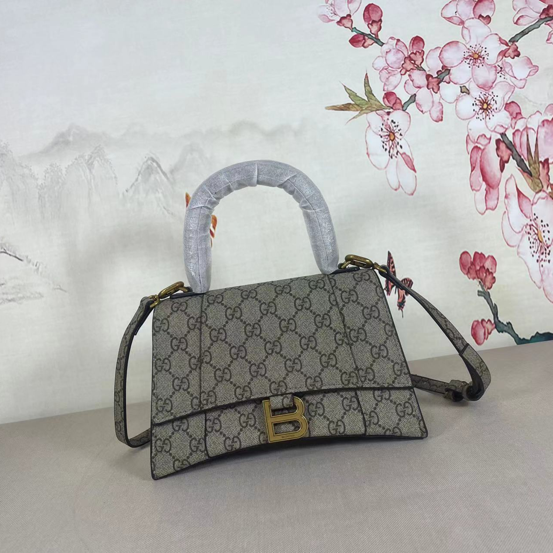 Gucci x Balenciaga The Hacker Project Hourglass Bag - leather canvas&gold-tone hardware, Ebony