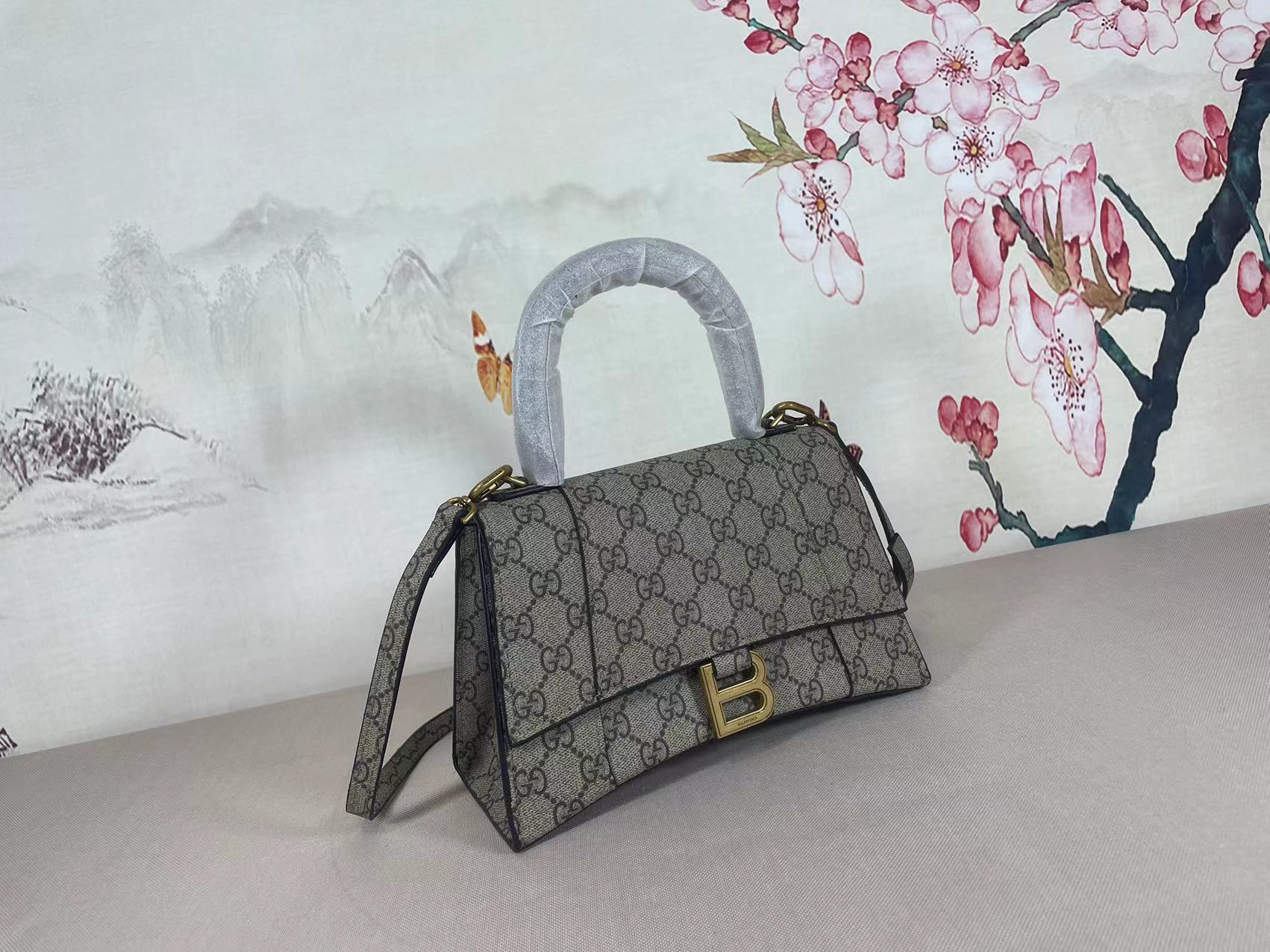 Gucci x Balenciaga The Hacker Project Hourglass Bag - leather canvas&gold-tone hardware, Ebony