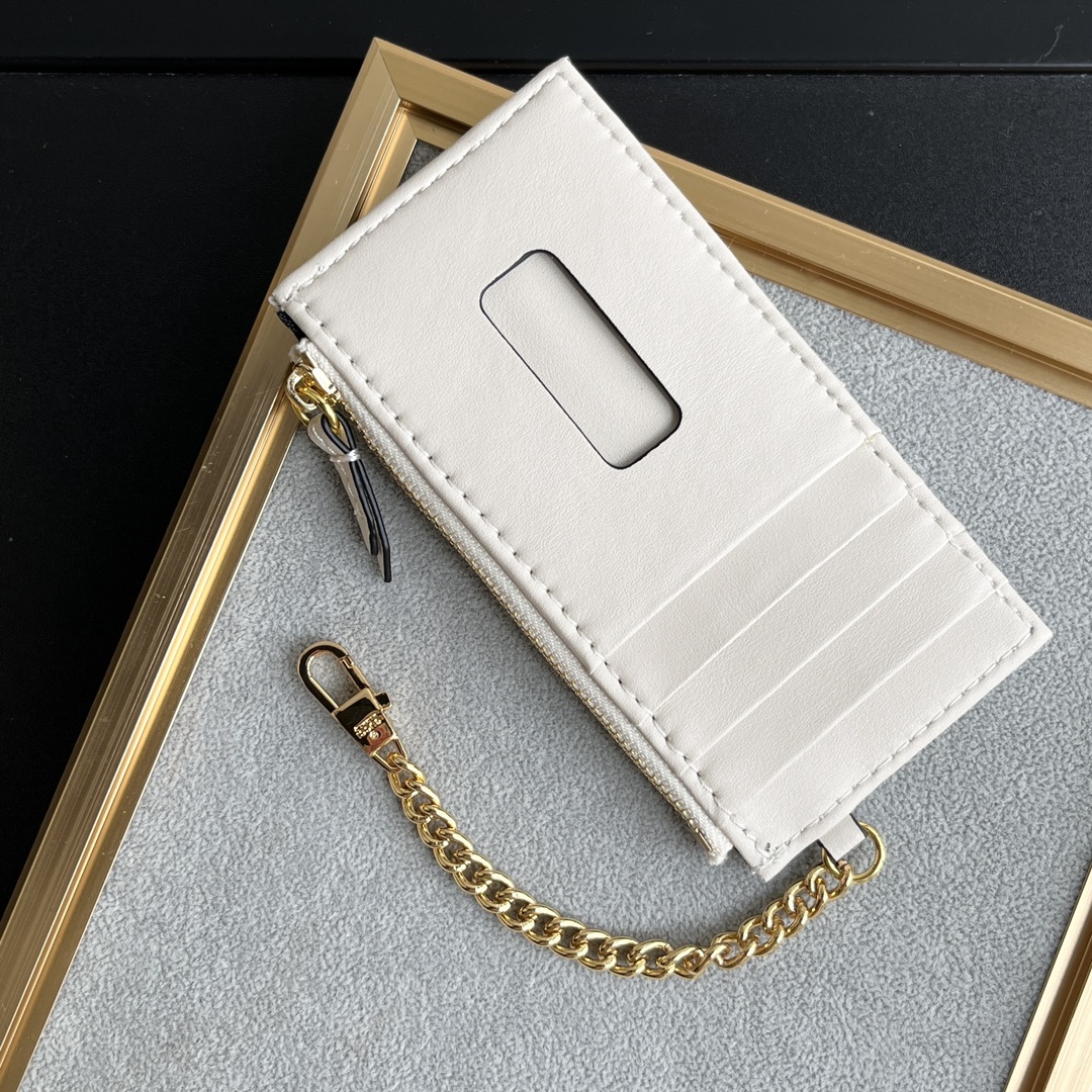 Gucci GG Marmont matelassé leather super mini bag