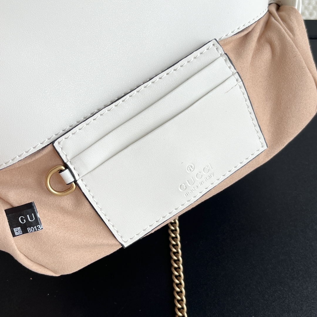 Gucci GG Marmont matelassé leather super mini bag