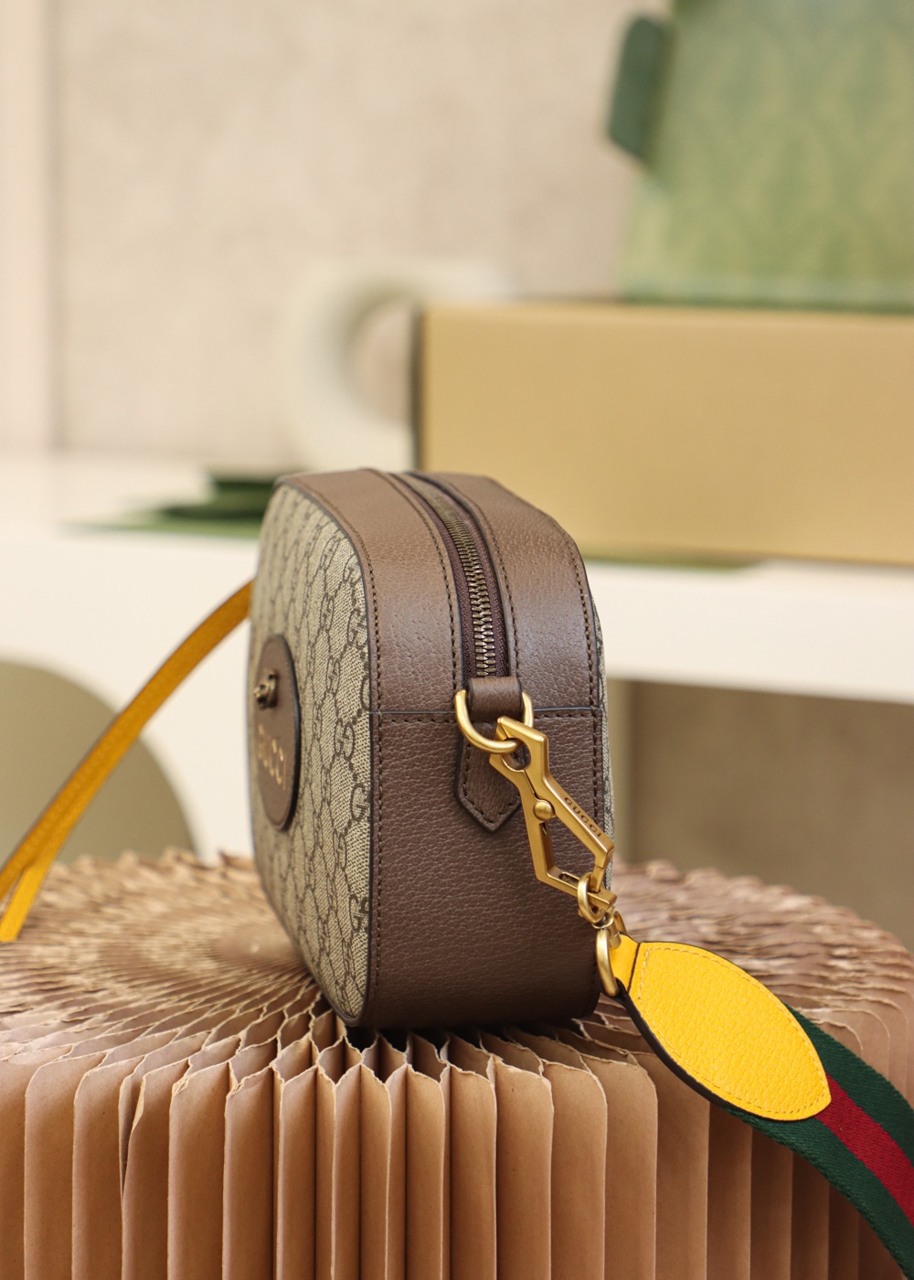 Gucci Neo Vintage Camera Messenger Bag GG Coated Canvas Brown