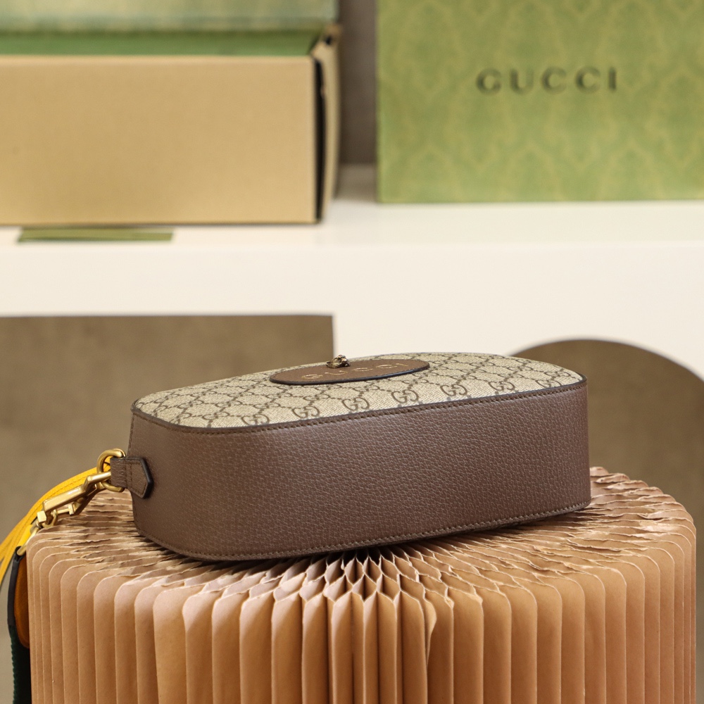 Gucci Neo Vintage Camera Messenger Bag GG Coated Canvas Brown
