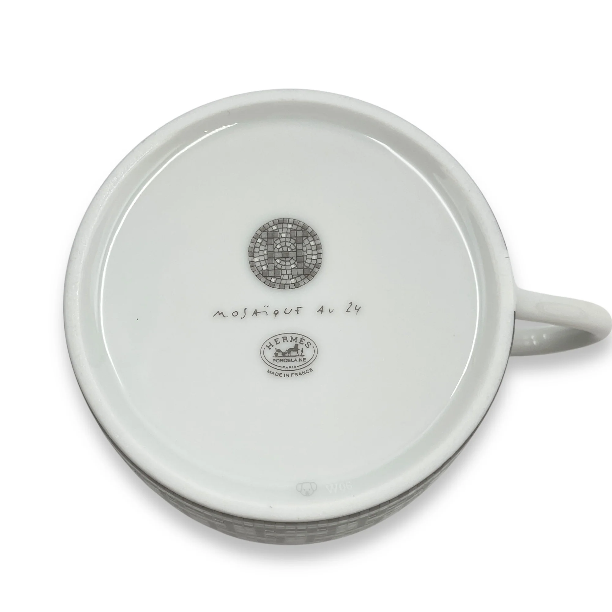 Mosaique Au 24 Tea Cup & Saucer Set in Platinum