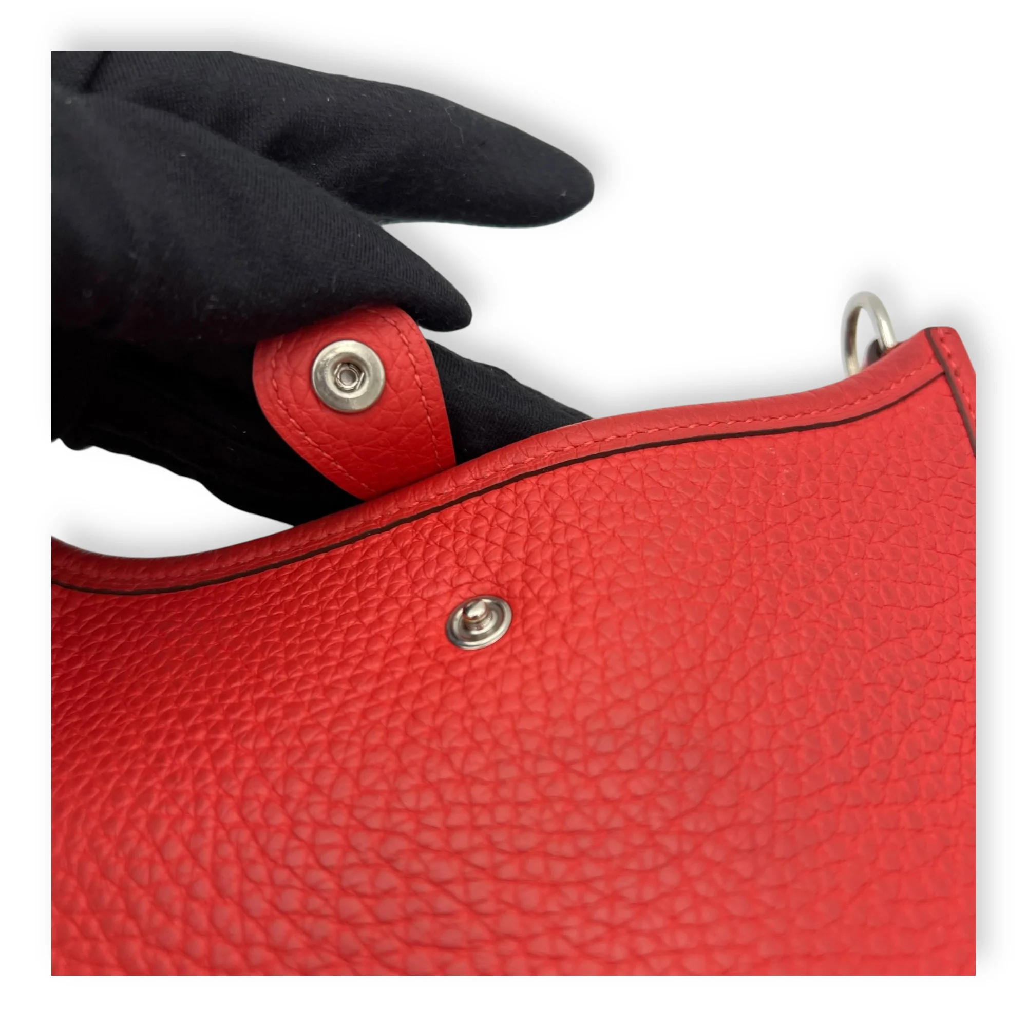 Evelyne Red in Clemence, Silver hardware