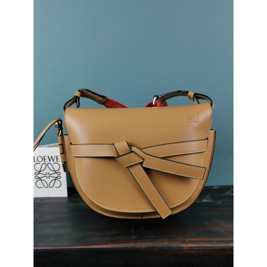 Saddlebag Model: 56t21 Size: 20*19*11.5cm