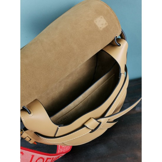 Saddlebag Model: 56t21 Size: 20*19*11.5cm
