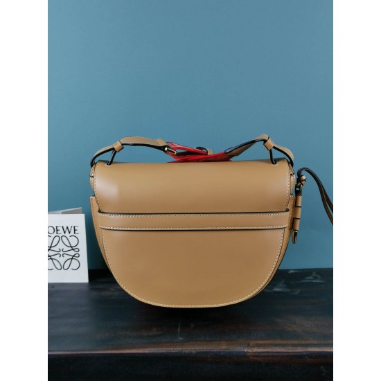 Saddlebag Model: 56t21 Size: 20*19*11.5cm