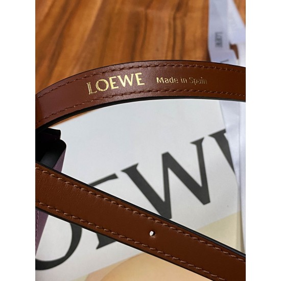 Calfskin bag Size: 19.5 × 8.5 × 16.5 cm