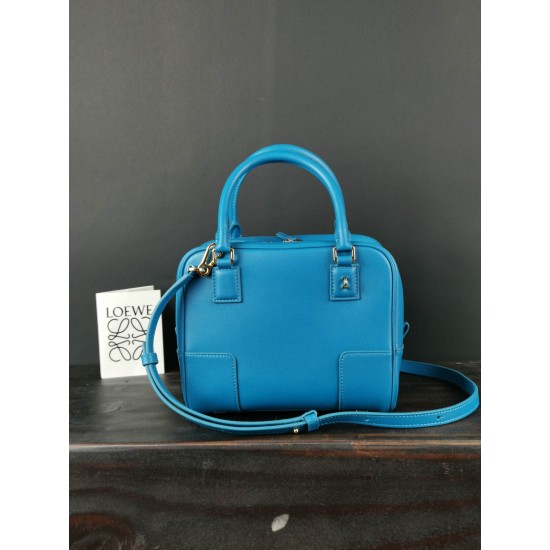 Model: 204 Lake Blue size: 19-18-11Amazona