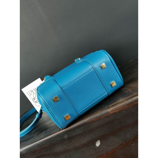 Model: 204 Lake Blue size: 19-18-11Amazona