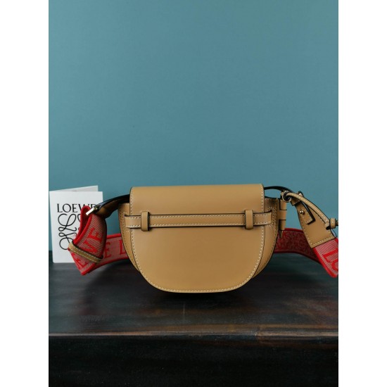 Saddlebag size: 21 × 12.5 × 9 cm