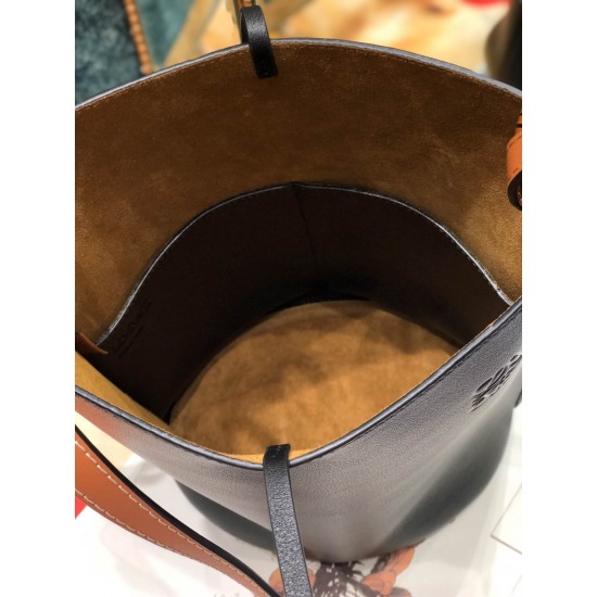 Bucket bag Model:323A