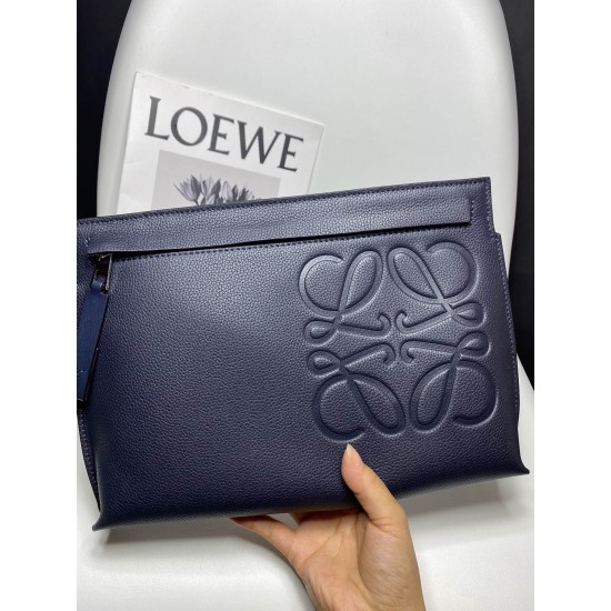 Loewe Size: 29.5x20cm Model: 3040