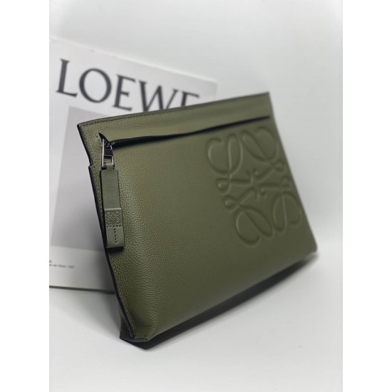 Loewe Size: 29.5x20cm Model: 3040