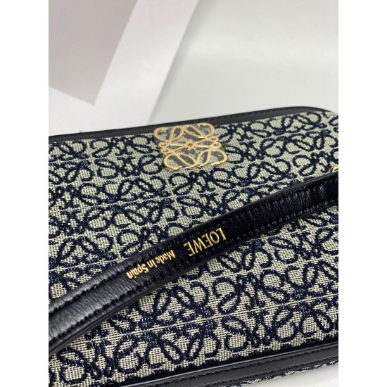 Navy Blue Model: 5609 Size: 19-13.5-6Goya