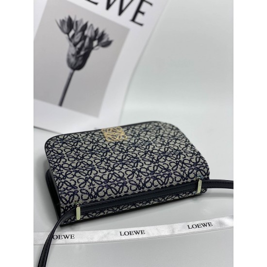 Navy Blue Model: 5609 Size: 19-13.5-6Goya