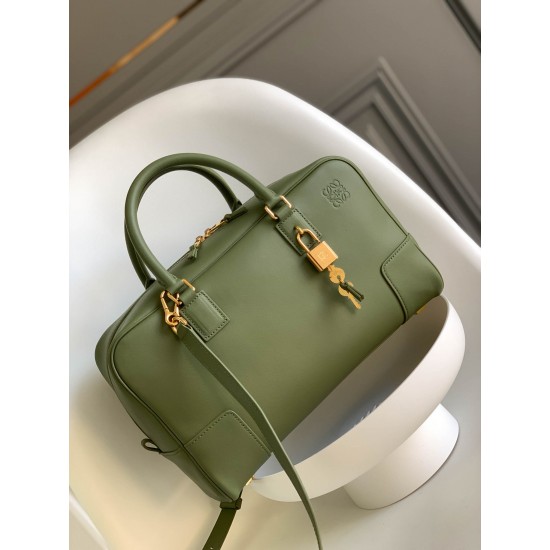 Lowe handbag bag size:28*18*11cm