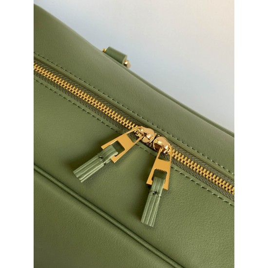 Lowe handbag bag size:28*18*11cm
