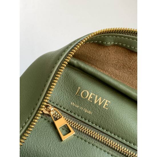 Lowe handbag bag size:28*18*11cm
