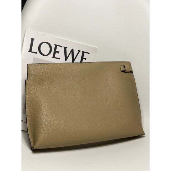 Loewe Size: 29.5x20cm Model: 3040
