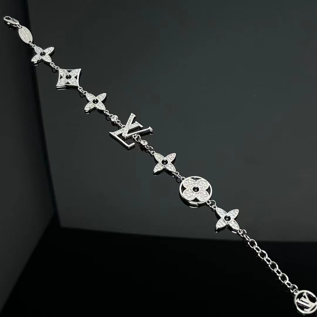 Diamond Blossom bracelet, diamonds