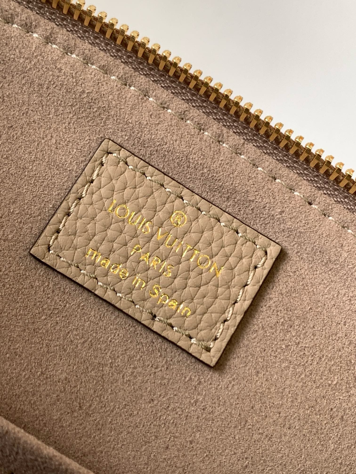 Louis Vuitton M58914 Petit Palais