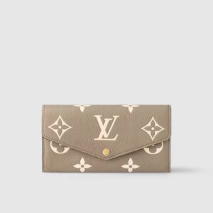 Sarah Wallet M81049