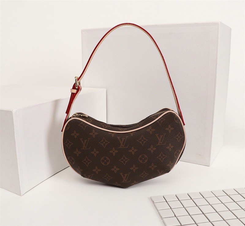 M51510 Pochette Croissant Shoulder Bag