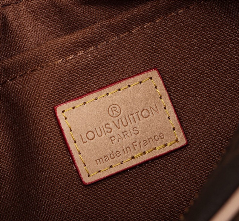 M51510 Pochette Croissant Shoulder Bag